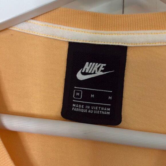 Nike orange cropped pocket front t shirt size M - Picture 5 of 11